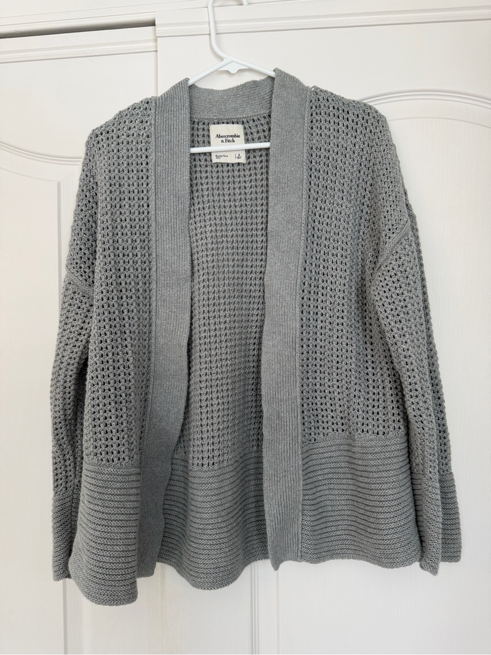 Abercrombie & Fitch Light Gray Open-Weave Cardigan Size S